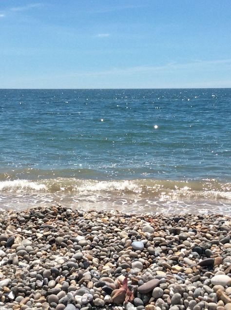 Pebble Beach Aesthetic, Stone Beach Aesthetic, Uk Beach Aesthetic, Devon Beaches, Pebbly Beach, British Beach, English Beach, Devon Beach, Stone Beach