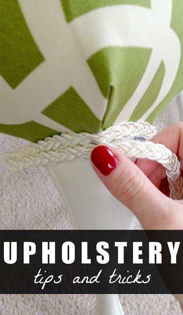 Upholstery Tips & Tricks! Reupholster Furniture, Upholstery Diy, Diy Interior, Furniture Upholstery, Redo Furniture, Diy Home Improvement, Diy Projects To Try, Reupholster, Furniture Projects