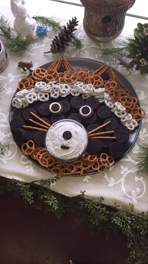 Animal Party Food, Oreo Dip, Woodland Baby Shower Theme Decorations, Animal Baby Shower Cake, Woodland Animals Party, Baby Shower Snacks, Panda Birthday, Baby Shower Woodland Theme