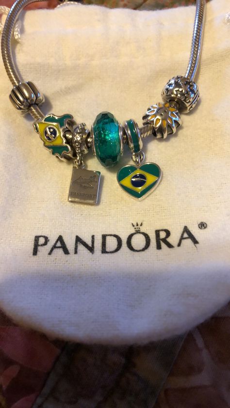 Travel to Brazil dec/2019. Brazil Accessories, Brazil Bracelet, Brazil Jewelry, Travel To Brazil, Spring Jewelry Trends, Pandora Bracelet Charms Ideas, Pandora Bracelet Designs, Pandora Jewelry Charms, Bracelet Pandora