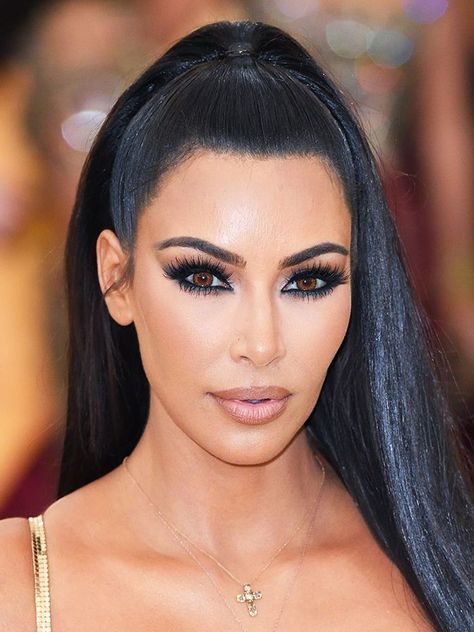 This $24 Product Is the Secret to Kim Kardashian West's Sleek Met Gala Hair Kim Kardashian Ponytail, Kim Kardashian Met Gala, Kim Kardashian Short Hair, Kardashian Met Gala, Kim Kardashian Meme, Kim Kardashian Eyebrows, Kim Kardashian Nails, Kim Kardashian Blonde, Kim Kardashian Before