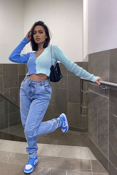 Dunks Outfit Baddie, Light Blue Outfit Ideas, Blue Dunks Outfit, Outfits Dunks, Outfit Ideas Baddie, Light Blue Outfit, Dunks Outfit Woman, Comfy Trendy Outfits, Blue Dunks