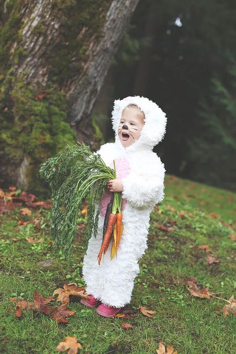 Bunny Costume DIY Ideas for Kids Bunny Costume Ideas, Diy Bunny Costume, Costume Diy Ideas, Rabbit Fancy Dress, Diy Ideas For Kids, Magician Costume, Octopus Costume, Costume Ideas For Halloween, Diy Bunny