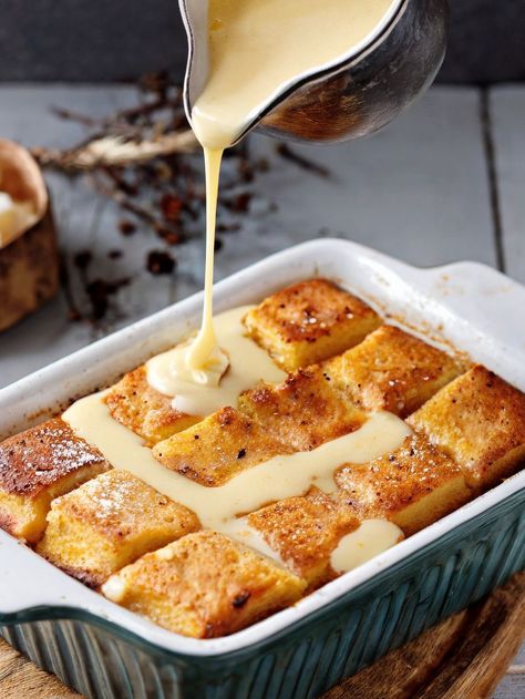 Easy Puff Pastry Desserts, Cornbread Pudding, Desert Bars, Best Bread Pudding Recipe, Old Fashioned Bread Pudding, Bread Puddings, Brittle Recipes, Butter Pudding, Boricua Recipes