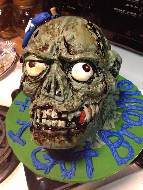 Zombie head cake teens are so into zombies my friends son wanted a zombie cake for his graduation cake so  made him one! Lol Cake For Graduation, Cupcake Business, Zombie Cake, Zombie Head, Fun Cakes, Halloween Zombie, Birthday Desserts, Halloween Cake, Graduation Cake