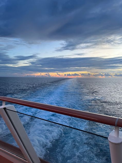 Norwegian Cruise Aesthetic, Norwegian Aesthetic, Cruise Sunset, Cruise Vibes, Norwegian Getaway, Cruise Photography, Cruise Ship Pictures, Ncl Cruise, Cruise Life