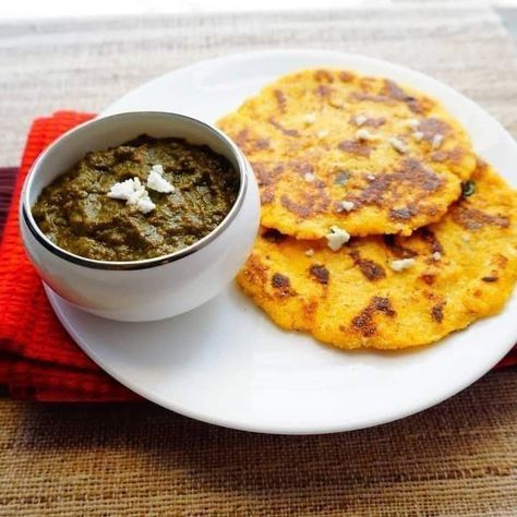 Saag Recipe, Punjabi Cuisine, Punjabi Food, Desi Food, India Food, Authentic Recipes, Best Dishes, Indian Dishes, Traditional Food