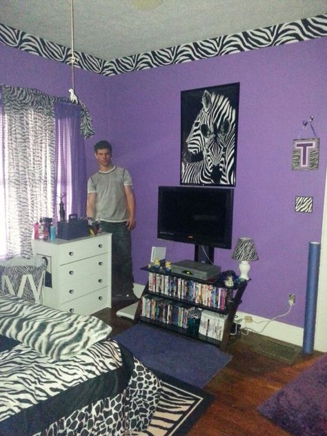 Purple Mcbling, 2010 Room, Zebra Print Rooms, 2000s Bedroom, Mc Bling, 2000s Room, Bedroom Purple, Best Room, Purple Rooms