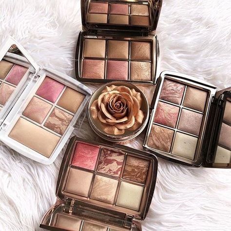 - Pinterest - MaebelBelle - Hourglass Makeup, Makeup Sephora, Hourglass Cosmetics, Makeup Guide, High End Makeup, Luxury Makeup, Makeup Items, Drugstore Makeup, Makeup Geek