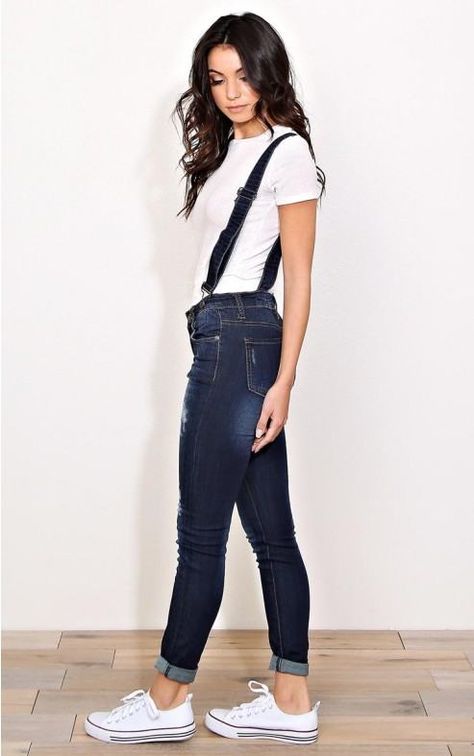 Jeans with suspenders Suspenders For Women Casual, Women Suspender Outfits, Casual T Shirts Women, Suspenders Jeans, Outfits With Suspenders, Jeans With Suspenders, Women Suspenders, Suspender Jeans, Suspenders For Women