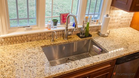 Santa Cecilia Granite Countertops in a Large Kitchen | Marble.com Alabaster And Accessible Beige, Cecilia Granite Countertops, Saint Cecilia Granite, Santa Cecilia Granite, Accessible Beige, Santa Cecilia, L Shaped Kitchen, Granite Countertops Kitchen, Rustic Home Design