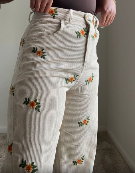 Outfit Ideas 2024, Summer Outfits 2024, Fashion Outfit Ideas, Outfit Ideas For Women, Summer Outfit Ideas, Cute Pants, Trendy Summer Outfits, Wreath For Front Door, Moda Vintage