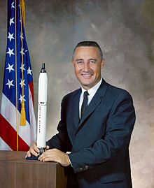 Mercury Astronauts, Gus Grissom, Apollo Space Program, Project Mercury, Nasa Space Program, Apollo 1, Nasa Photos, Apollo Program, Apollo Missions