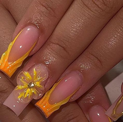 NYC NAIL TECH🎀🩷💕🌸💅🏼 on Instagram: "vacation nails 🇩🇴😍" Colorful Vacation Nails, Vacation Nails Black Women, Tropical Nail Ideas, Island Vacation Nails, Nails Art Summer, Nail Cam, Funky Fingers, Nyc Nails, Nail Goals