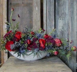 Beautiful. Privet Berries, Bouquet Arrangements, Vase Arrangements, Beautiful Flower Arrangements, Locally Grown, Deco Floral, Table Flowers, Christmas Floral, Arte Floral