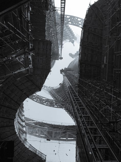 Leeza Soho, Zaha Hadid Architects, Brutalist Architecture, Zaha Hadid, Scaffolding, Environment Design, Brutalism, Boba Fett, Environment Concept Art