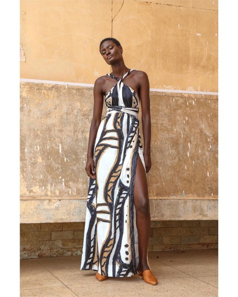 SINI Mailys Dress 💙 Now available online on diarrablu.com🎉 This convertible dress can be worn over 19 different ways 🥰 #diarrablu #madeinsenegal Small Atelier, Dakar Senegal, Convertible Dress, Infinity Dress, Looks Chic, Inspired Dress, African Dress, Ethnic Fashion, Nordstrom Dresses