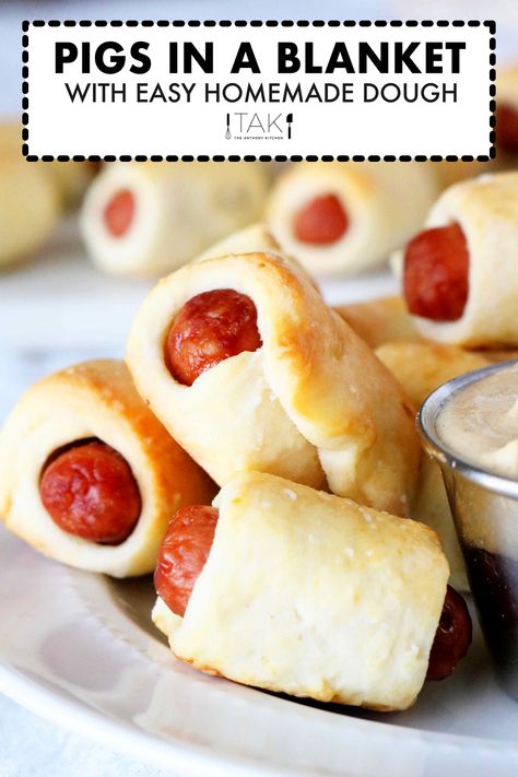 Mini Pigs In A Blanket, Homemade Dough Recipe, Sausage Wrap, Best Party Appetizers, Superbowl Sunday, Cocktail Sausages, School Breakfast, Fingerfood Party, Sausage Bake