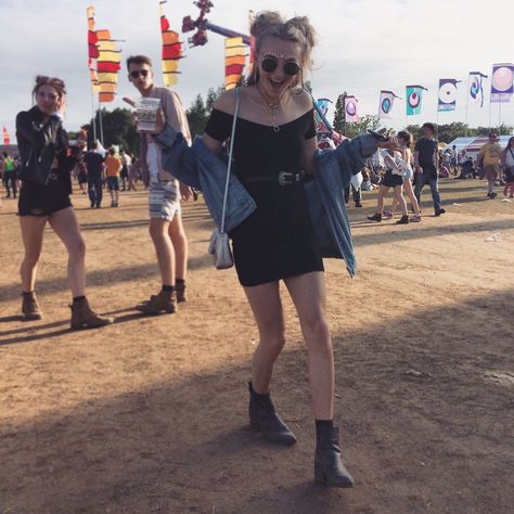 Isle of Wight Festival Part 2 Isle Of Wight Festival, The Isle, Isle Of Wight, Festival Outfits, Festival, Clothes