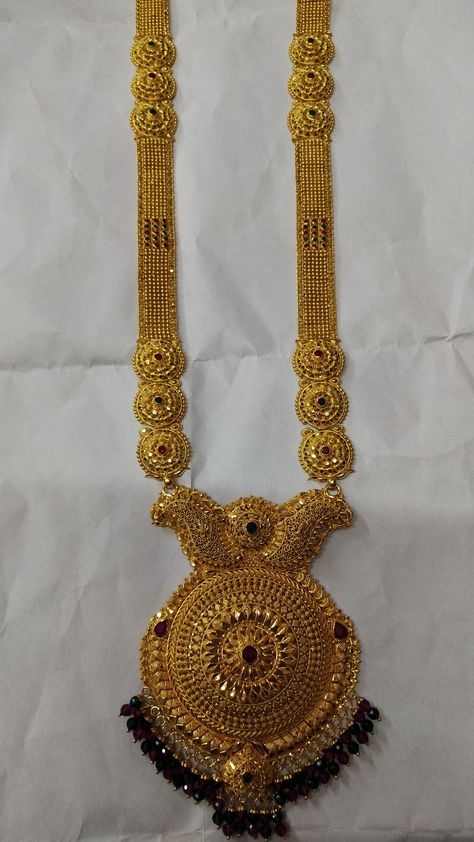 Long Ghantan Design Gold, Ganthan Design Gold Long, Long Chain Designs Gold, Ganthan Design, Unique Gold Jewelry Designs, Bridal Necklace Designs, Gold Jewels Design, Antique Necklaces Design, Gold Jewelry Outfits