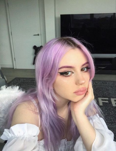 Purple Hair With Pink Highlights, Pastel Purple Hair, Lavender Hair Colors, Light Purple Hair, Dyed Hair Pastel, Temporary Hair Dye, Semi Permanent Hair Dye, Asian Short Hair, Hair Color Pastel