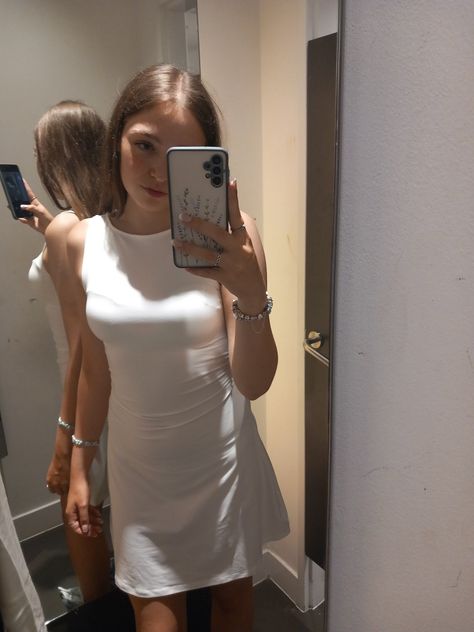 Mirror Selfie Dress Outfit, Brunette Girl, Mirror Pic, New Dress, Mirror Selfie, Dress Outfits, Hair