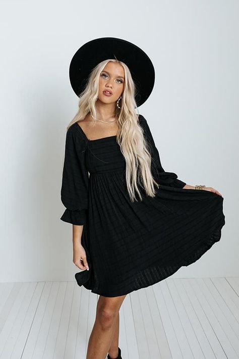 f5c3dd7514bf620a1b85450d2ae374b1desc47370311ri Babydoll Dress Outfit Winter, Babydoll Dress Outfit, Black Babydoll Dress, Long Sleeve Babydoll Dress, White Crochet Top, Black Babydoll, Maxi Dress Prom, Wardrobe Outfits, Clubwear Dresses