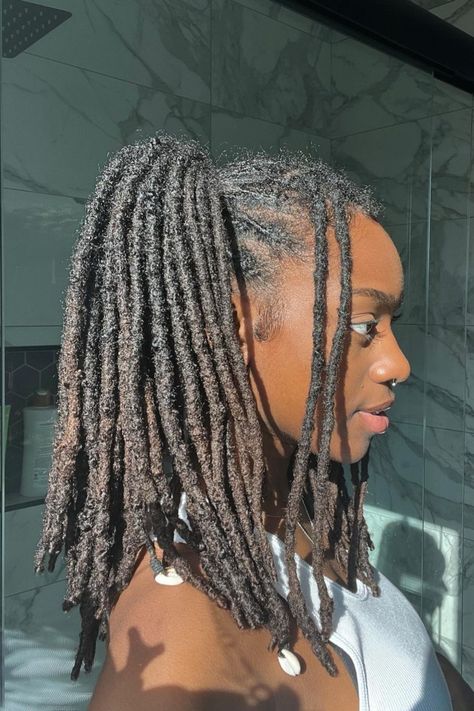 We can't stop obsessing over this loc style from @azizafari Faux Dreadlocks Black Women, Lock Extensions Dreadlocks Natural Hair, Square Part Locs, Woman Dreadlock Styles, Draid Locks Hairstyles For Women, Dread Locks Hairstyles For Women, Pretty Loc Styles, 90s Locs Hairstyles, Extension Locs