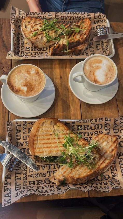 Coffee And Sandwich Aesthetic, Cafe Lunch Aesthetic, Cafe Food Presentation, Coffee Shop Sandwiches, Coffee Restaurant Aesthetic, Coffee Shop Lunch Ideas, Small Cafe Menu Ideas, Cafe Sandwich Ideas Coffee Shop, Cozy Cafe Aesthetic Interior