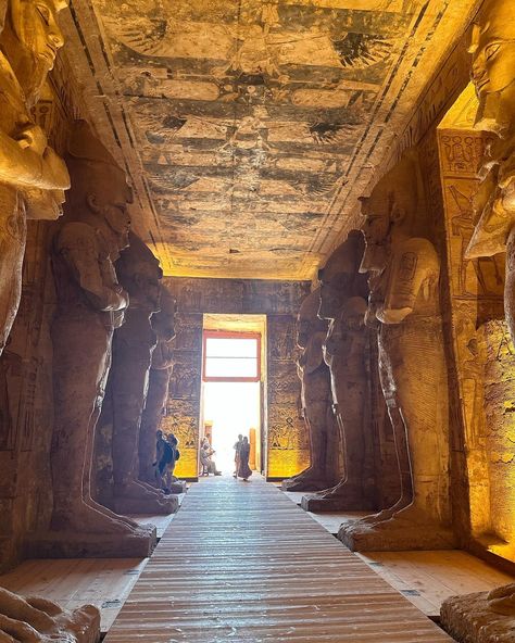 Egypt….One of the most beautiful travel I ever made Ancient Egypt #Luxor, #AbuSimbel #Giza #egypt #ilcairo #travelblogger Egypt Tomb, Egypt Aesthetic, Giza Egypt, Luxor Egypt, Beautiful Travel, Giza, Luxor, Ancient Egypt, Travel Blogger