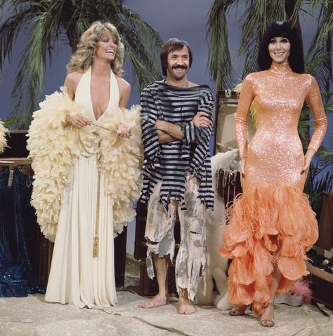 70s Fashion: Farrah Fawcett's summer style in iconic outfits - i-D Farrah Fawcett 70s, Sonny And Cher Show, Cher 70s, Cher Show, Sonny And Cher, The Cher Show, Cher And Sonny, Sonny Cher, 70s Mode