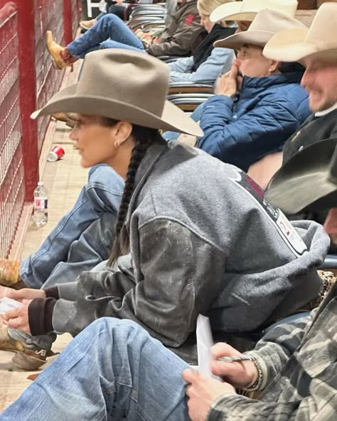 "Never stop trying new things. I feel lucky enough to have the opportunity to keep learning in life. ❤️  Thank you Tito , I will never stop loving on you like this!". - Bella Hadid via Instagram. Brown Cowboy Hat, Cowboy Like Me, Cowboy Aesthetic, Jean Jacket Outfits, Looks Country, Bella Hadid Outfits, Rodeo Outfits, Cowgirl Aesthetic, Cowboy Outfits