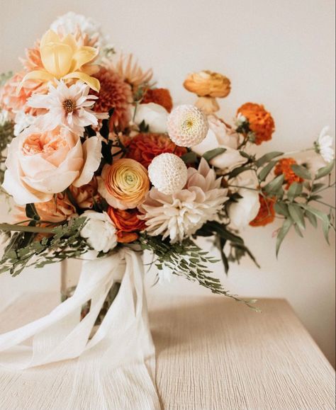 Pillar Wedding Flowers, Rust And White Wedding Flowers, Early Fall Wedding Bouquets, Terracotta Flower Arrangements, Peony Fall Wedding Bouquet, Terracotta Summer Wedding Flowers, Dusk Wedding Colors, Mexican Wedding Bridal Bouquet, Rust Orange Wedding Florals