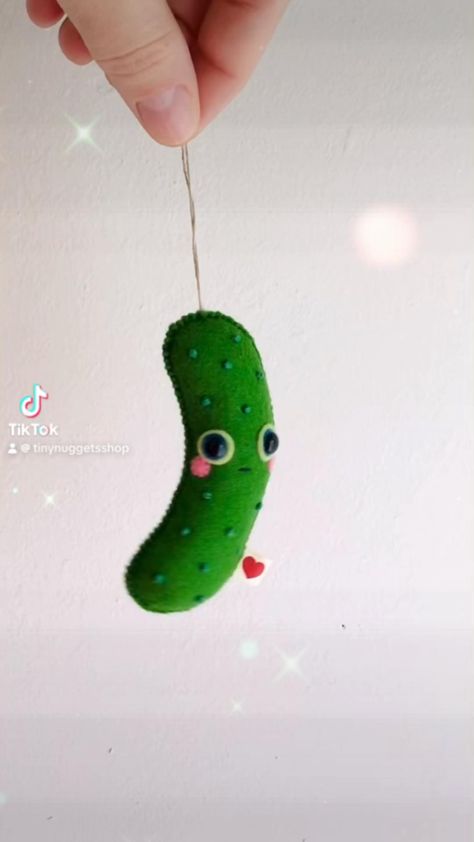 #pickles #picklerick #christmastree #christmasornaments #feltornament #foodgift Felt Pickle Ornament, Christmas Pickle Ornament, Pickle Ornament, Getting Ready For Christmas, Christmas Pickle, Felt Ornaments Patterns, Doll Plushies, Doll Bed, Ready For Christmas