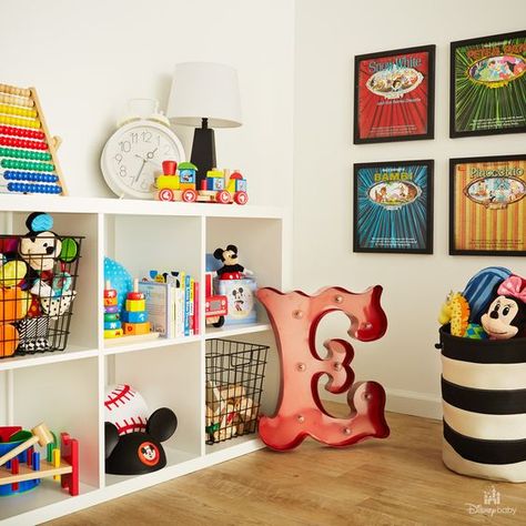 Disney Playroom, Small House Diy, Vintage Disney Nursery, Disney Rooms, Disney Nursery, Disney Collector, Toddler Rooms, Disney Decor, Toddler Bedrooms