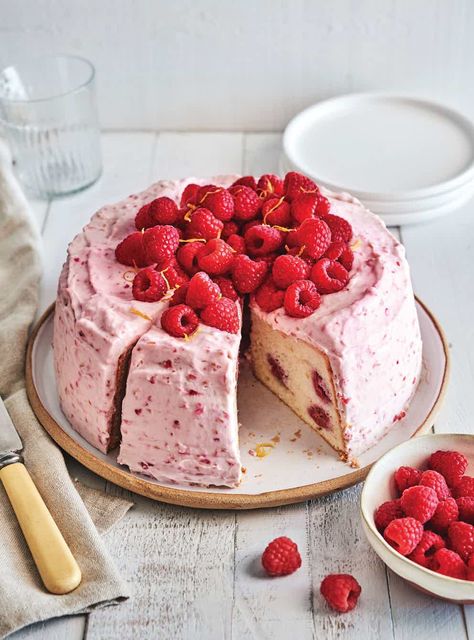 Raspberry Angel Food Cake with Cream Cheese Whipped Cream | RICARDO Hockey Puck Cake, Raspberry Angel Food Cake, Puck Cake, Cream Cheese Whipped Cream, Raspberry Whipped Cream, Angel Food Cake Desserts, Cream Cheese Eggs, Raspberry Cake, Angel Cake