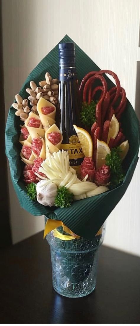 Man Bouquet, Food Bouquet, Flowers For Men, Birthday Flowers Bouquet, Edible Bouquets, Diy Edible, Birthday Wishes Flowers, Birthday Basket, Diy For Men