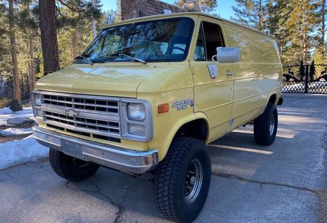 4x4 Van For Sale, 4x4 Conversion, Chevrolet Van, Ford Courier, Chevy Van, Van Ideas, Nevada Mountains, 4x4 Van, Van Life Diy