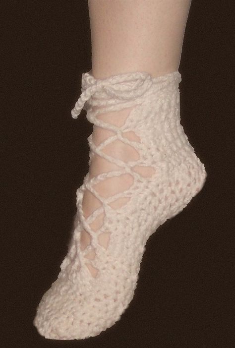 Crochet Pattern ShoesSoft and Feminine Lace Up by OnWillowLane Crochet Boots Pattern, Crochet Shoes Pattern, Crochet Boots, Boots Patterns, Pattern Shoes, Shoes Soft, Irish Lace, Crochet Diy, Crochet Motifs