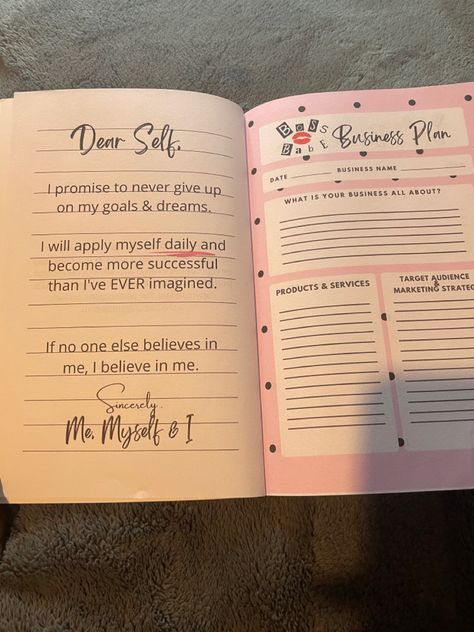 Boss babe journal for women entrepreneurs. 200 pages. Boss Babe Journal, Entrepreneur Journal, Boss Babe Planner, Woman Successful, Journal Guide, Boss Woman, Product Inspiration, Business Woman Successful, Right Mindset