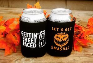 Halloween Cans, Cricut Halloween, Adult Halloween Party, Fall Sign, Halloween Party Games, Halloween Drinks, Theme Halloween, Halloween 2020, Halloween Games