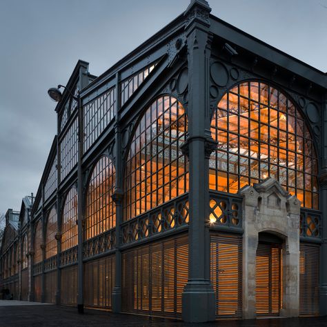 Cast Iron Architecture, Urban Industrial Decor, Factory Architecture, Warehouse Design, Industrial Architecture, Classic Architecture, Classical Architecture, Architecture Old, Industrial Buildings