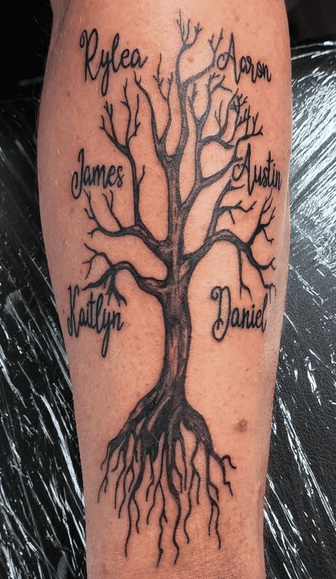 Puzzle Tattoo Family, Tree Tattoo Stencil Outline, Family Tree Tattoo For Men, Family Tree Tattoo Ideas, Family Tree Outline, Tree Tattoos For Men, Tattoo Ideas Family, Tree Tattoo Ideas, Tree Tattoo Men