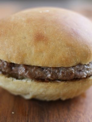 Hamburger Rolls using Einkorn Flour | Jovial Recipes-use honey or other sweeteners recommended for Genotype Teacher Ancient Grains Recipes, Einkorn Bread, Hamburger Rolls, Yeast Rolls Recipe, Einkorn Recipes, Einkorn Flour, Wheat Recipes, Yeast Rolls, Hamburger Buns