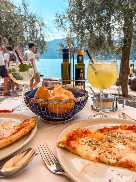 #pizza #italy #dinner #lunch #food #lake #travel #vacation #summer #aesthetic Italy Dinner, Pizza Italy, Italian Summer Aesthetic, Lunch Food, Summer Lake, Italian Summer, Romantic Dinners, Travel Vacation, Summer Aesthetic