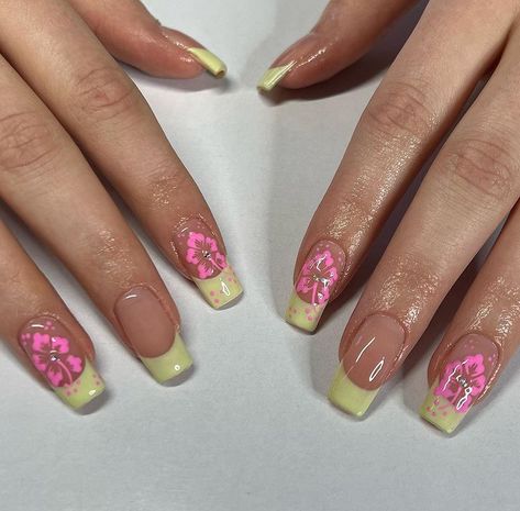 Hawaiian Flower Nails, Nail Nail Designs, Hawaiian Nails, 2023 Nail, Nail Acrylic, Hello Nails, Summery Nails, Nail Nail, Star Nails