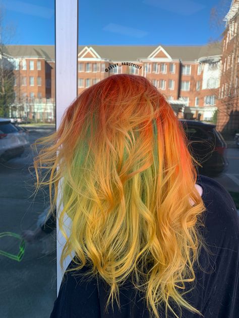 #orangehair #greenhair #yellowhair #splithair #vividhair #vividhaircolor #fantasyhair #orangeandgreen #yellowandgreen #yellowandorange Green Orange Hair, Green And Yellow Hair, Orange And Green Hair, Green To Yellow Hair, Purple Orange Yellow Hair, Orange Yellow Green Hair, Pulp Riot Hair, Vivid Hair Color, Pulp Riot