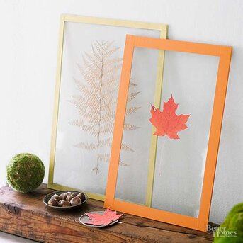 Leaf pressing Fall Crafts With Leaves, Crafts With Leaves, Fall Crafts For Adults, Fall Leaf Decor, Autumn Leaves Craft, Easy Fall Wreaths, Fall Artwork, Mantel Ideas, Fun Fall Crafts