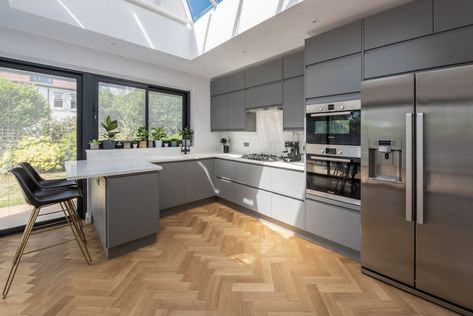 Scandinavian style • grey kitchen • natural light • herringbone flooring Modern Kitchen Herringbone Floor, Grey Kitchen Herringbone Floor, Wooden Flooring Kitchen, Kitchen Herringbone Floor, Kitchen Natural Light, Gray Herringbone Floor, Kitchen Herringbone, Kitchen Natural, Herringbone Flooring