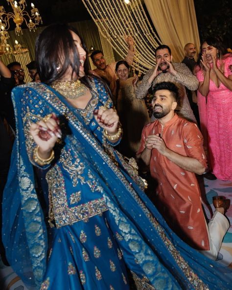 The new bride, Surbhi Jyoti, recently shared some clicks from her fun and laughter-filled 'Sangeet' night, and we can't stop gushing over them! 🪩 ❤️ #surbhijyoti #surbhijyoti_fans #surbhijyotifans #surbhijyotilove #sangeet #sangeetceremony #sangeetoutfit #sangeetdance #sangeetnight #tvactress #televisionactress Sangeet Night, Sangeet Ceremony, Sangeet Outfit, Surbhi Jyoti, Wedding Lookbook, New Bride, Stylish Suit, Expensive Clothes, Beautiful Pics